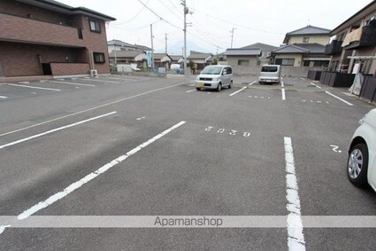 フォブール鶴見Ａ[2DK/44.72m2]の駐車場