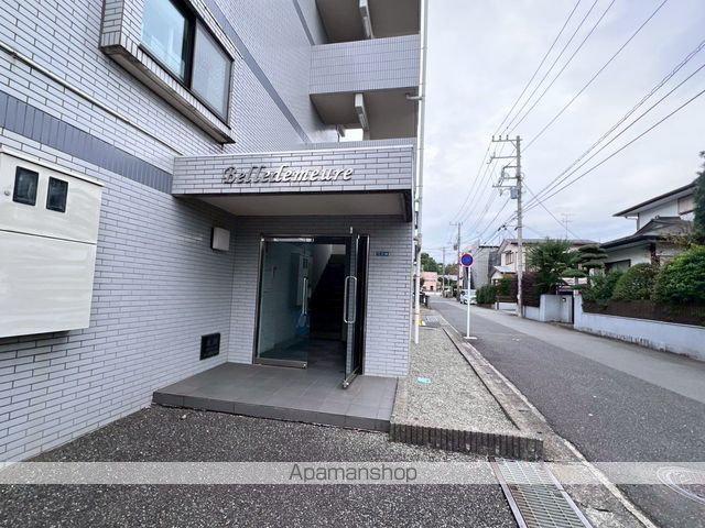 ヴェル・ドミールの玄関写真