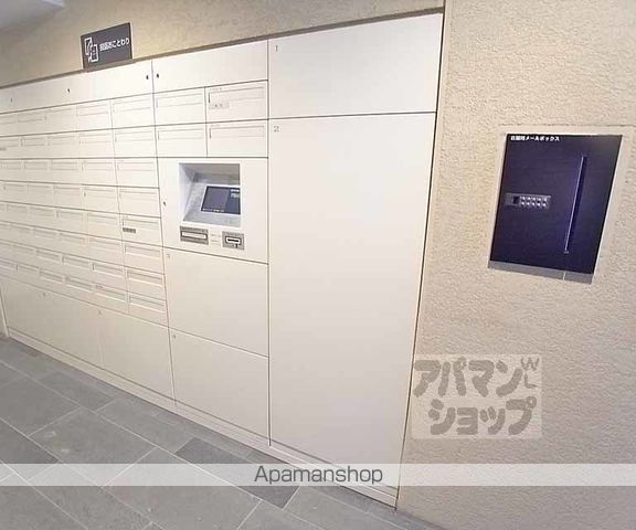 プレミスト京都御池通の玄関写真
