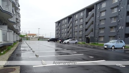 ピース・コーポラス瀬戸　Ⅰ[3DK/55.79m2]の駐車場2