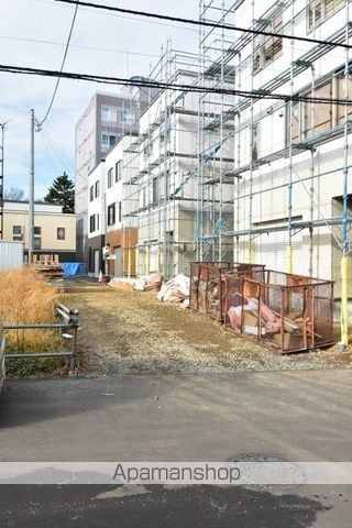 札幌市東豊線 福住駅 徒歩20分 3階建 築4年の玄関写真
