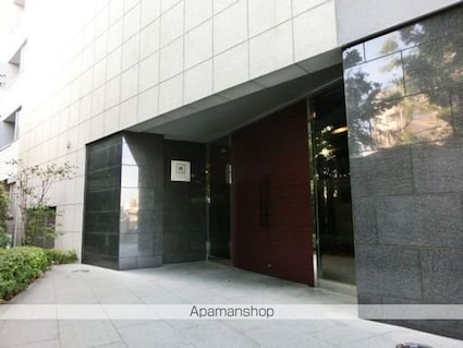 コスモリード新宿余丁町[1R/29.59m2]のエントランス