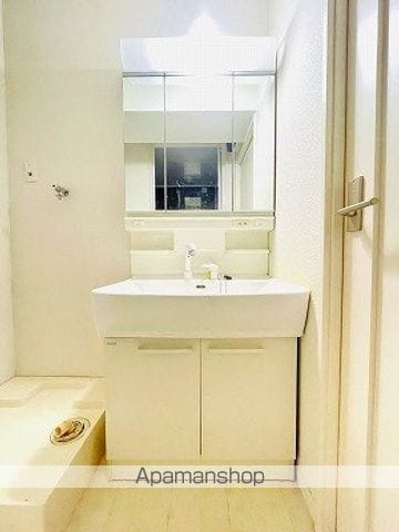 クローバーハイツ森小路2号棟の内装写真