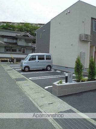 シャムロック春日Ⅰ[1LDK/34.81m2]の駐車場