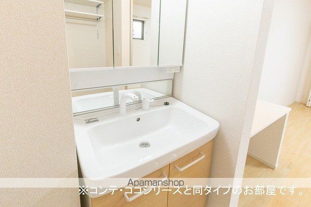 ソラーナIIの内装写真