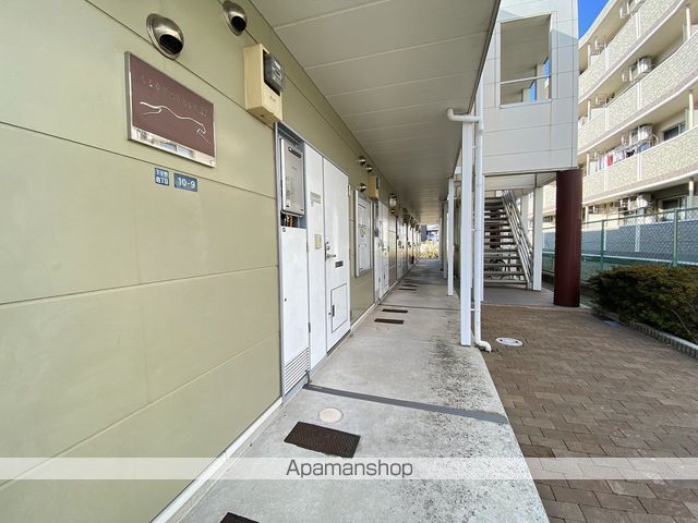 フレンドリーAの玄関写真