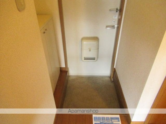グレースヴィラ３号館[1R/28.57m2]の玄関