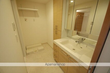 ポレスター緑町公園[3LDK/78.68m2]の洗面所