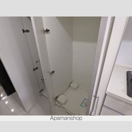 プレミアムキューブ新中野[1K/20.13m2]の玄関