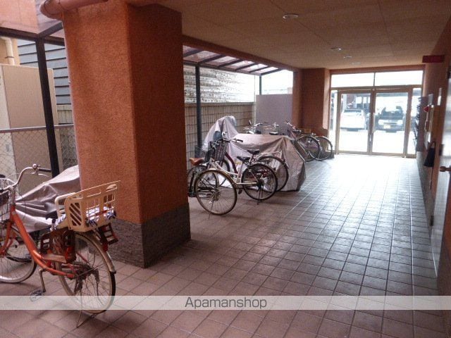 十一屋ブラウンシュガービルの玄関写真