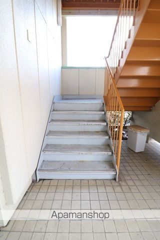 ラ・ピーヌ福島の玄関写真