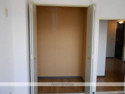 山﨑ビル[2DK/39.6m2]の収納