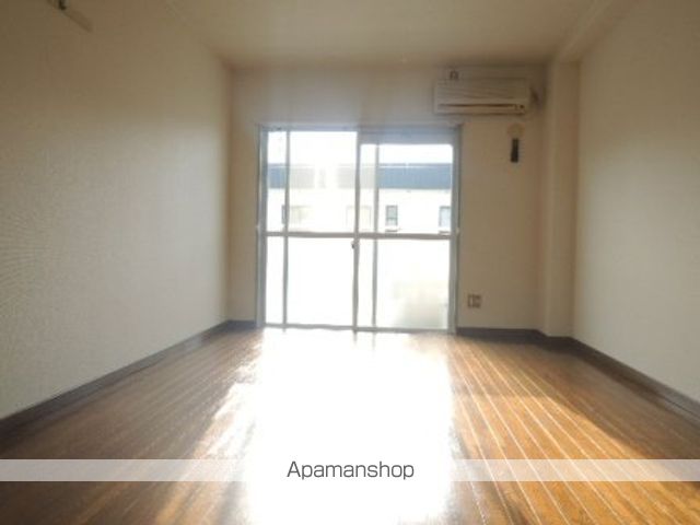 エメローズ汐田の内装写真