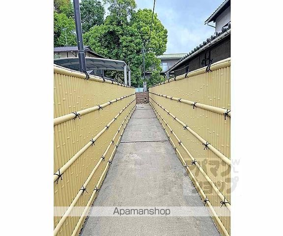 奈良線 桃山駅 徒歩7分 2階建 築51年の玄関写真