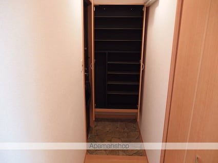 リレーション　Ｂ[2LDK/53.44m2]の玄関