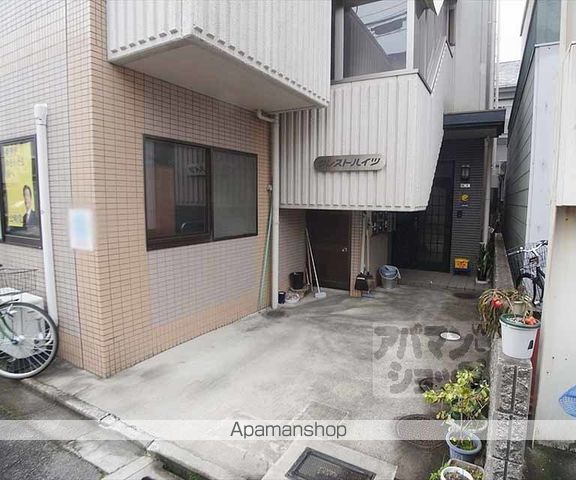 クレストハイツの玄関写真