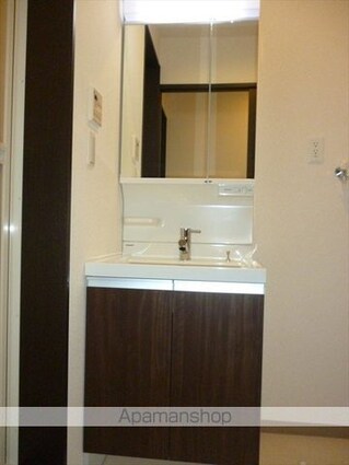 和歌山県和歌山市吹屋町３丁目[1K/27.03m2]の洗面所