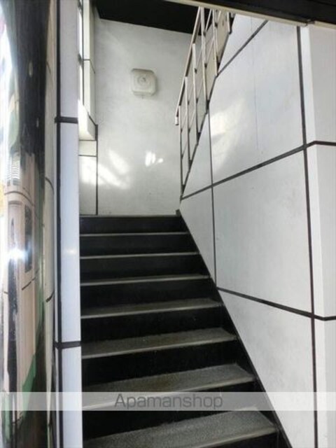 和歌山県和歌山市畑屋敷東ノ丁[店舗/36.07m2]の共用部2
