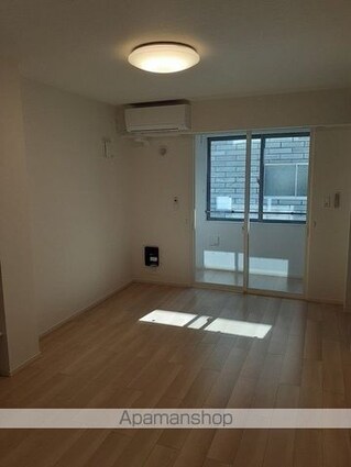 愛知県一宮市多加木５丁目[1K/36.96m2]のリビング・居間