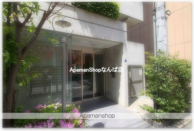 サンロレンツ心斎橋東の玄関写真