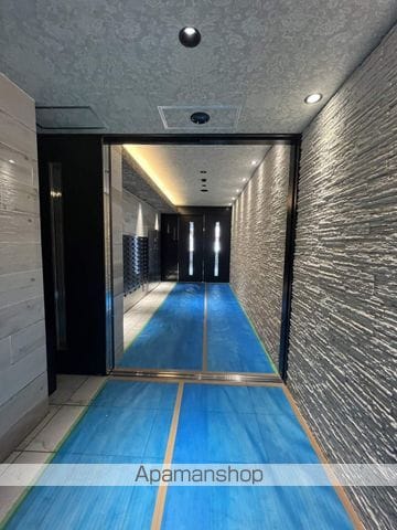 S−RESIDENCE上前津駅前の玄関写真