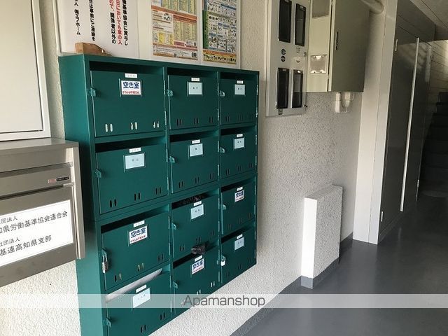 画像29:エントランス・ロビー