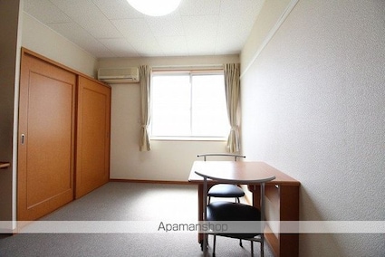 レオパレスコート柴宮[1K/23.18m2]のリビング・居間1