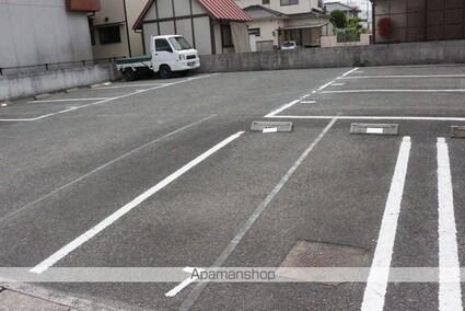 クリーンビュー松永[1K/20.16m2]の駐車場