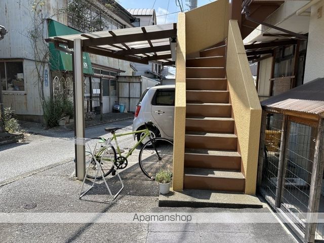 前田マンションの玄関写真