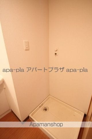 ルネス カトレアコートの内装写真
