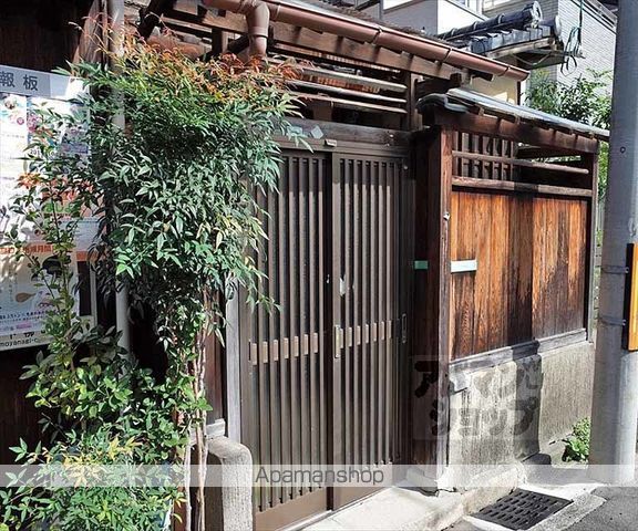 京阪電気鉄道鴨東線 出町柳駅 徒歩2分 2階建 築57年の外観写真
