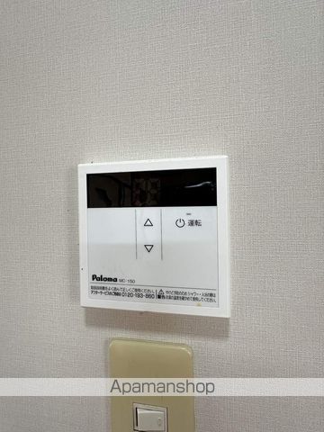 URARAIIIの内装写真