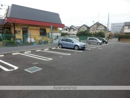 東京都武蔵村山市学園４丁目[2LDK/57.64m2]の駐車場