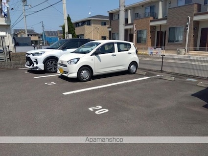 レオパレスハーモニー[1K/21.81m2]の駐車場2