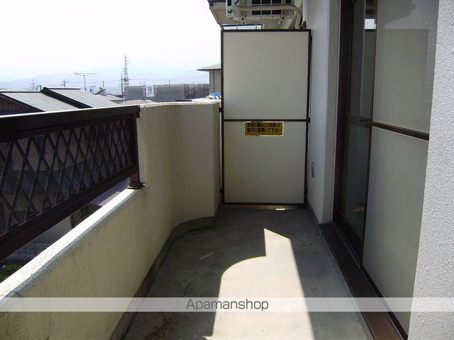 小田急電鉄小田原線 富水駅 徒歩13分 3階建 築27年の内装写真