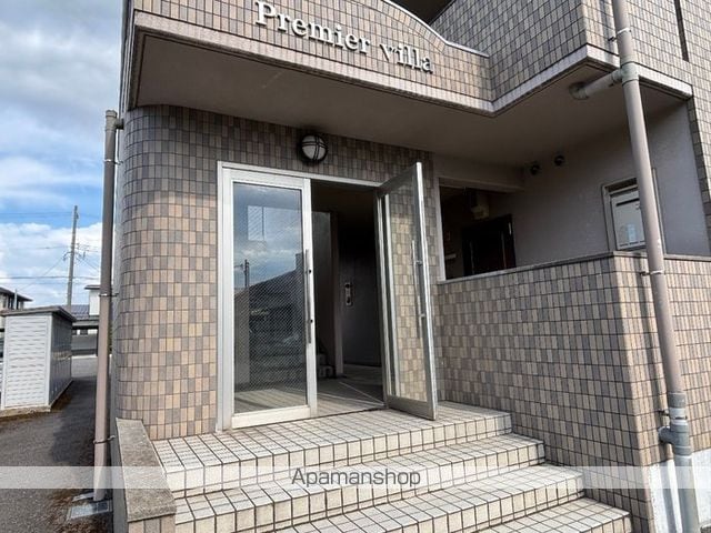 プルミエヴィラの玄関写真