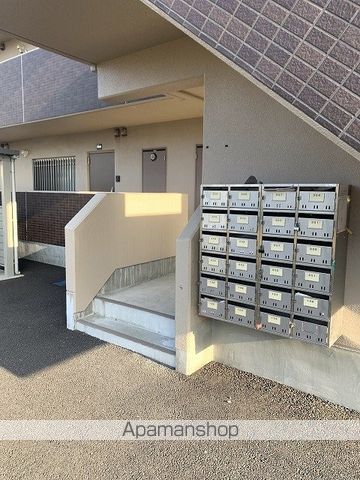 イロハビルの玄関写真
