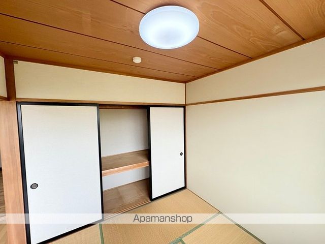 ロイヤルプラザの内装写真