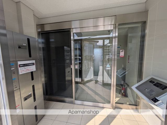 アルル五日市駅前の玄関写真