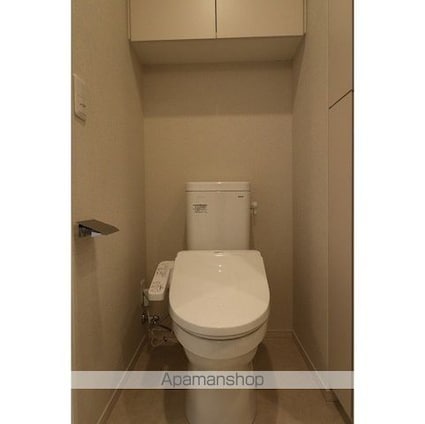 コンフォリア新中野[1K/25.11m2]のトイレ