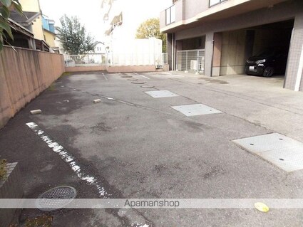 レジデンス旭[3DK/53.5m2]の駐車場2