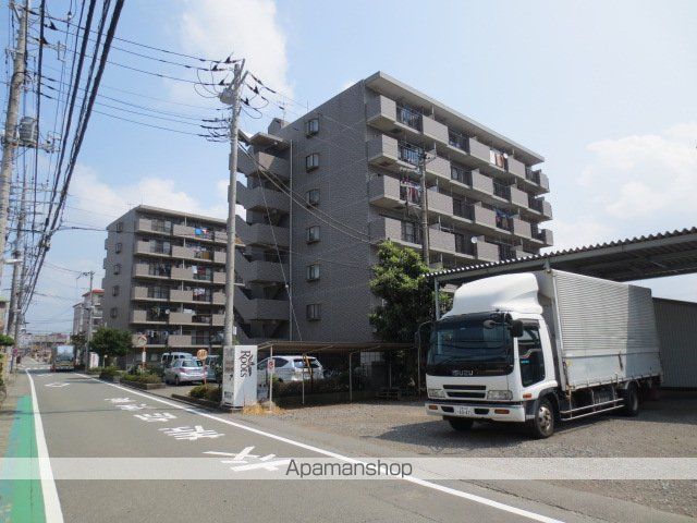 ベルシャイン竹原Bの玄関写真