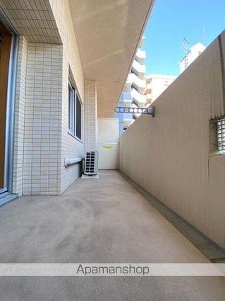 広島県広島市南区西霞町[1R/36m2]のバルコニー