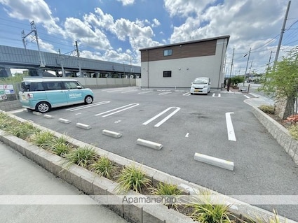 フローラ愛知川[1LDK/50.08m2]の駐車場2