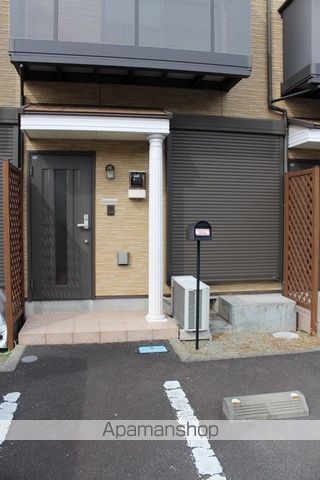 プラムヒルDの玄関写真
