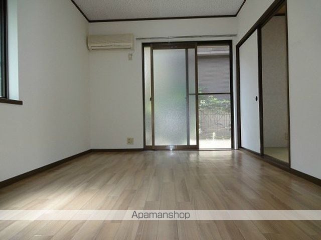 メゾン　ド　プルニエ[2DK/33.48m2]のリビング・居間