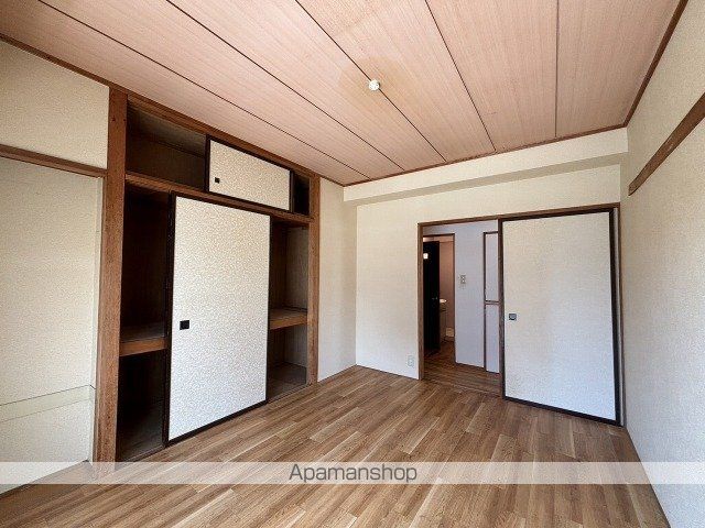 トピア鷹匠の内装写真