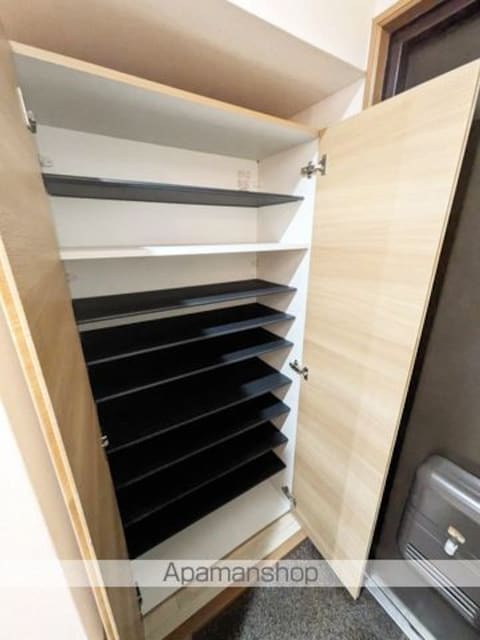 ニューマリッチ有楽　Ⅰ[3LDK/64.3m2]の共用部2