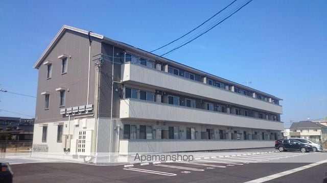ブランネージュ B棟の外観写真