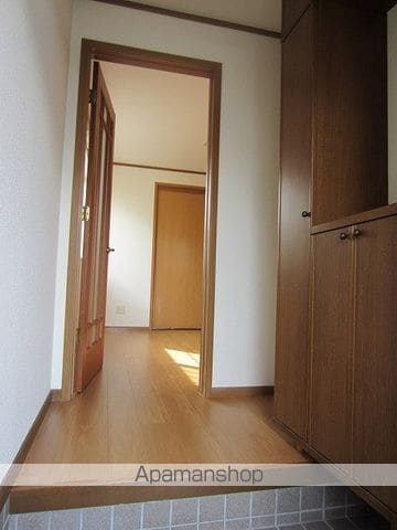 フラワータウンBの内装写真